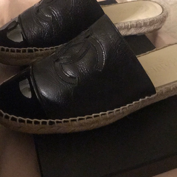 Chanel Black Espadrilles slides - Picture 5 of 12